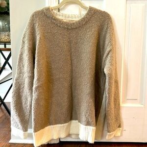 NWT. Soft Surroundings Sweater. Size L. tan and cream